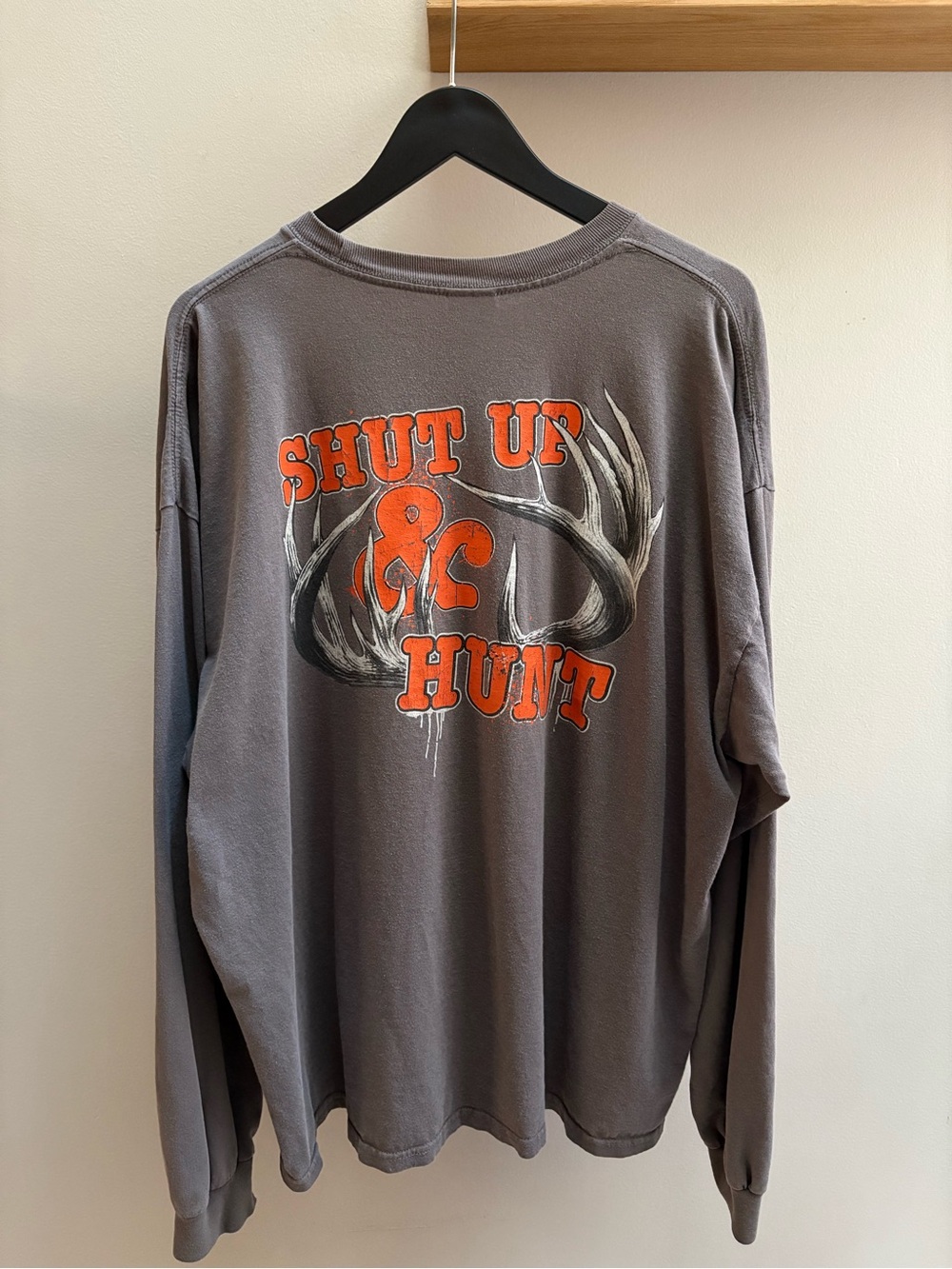 Shut Up & Hunt VTG Y2K grey longsleeve T-shirt XL/2XL